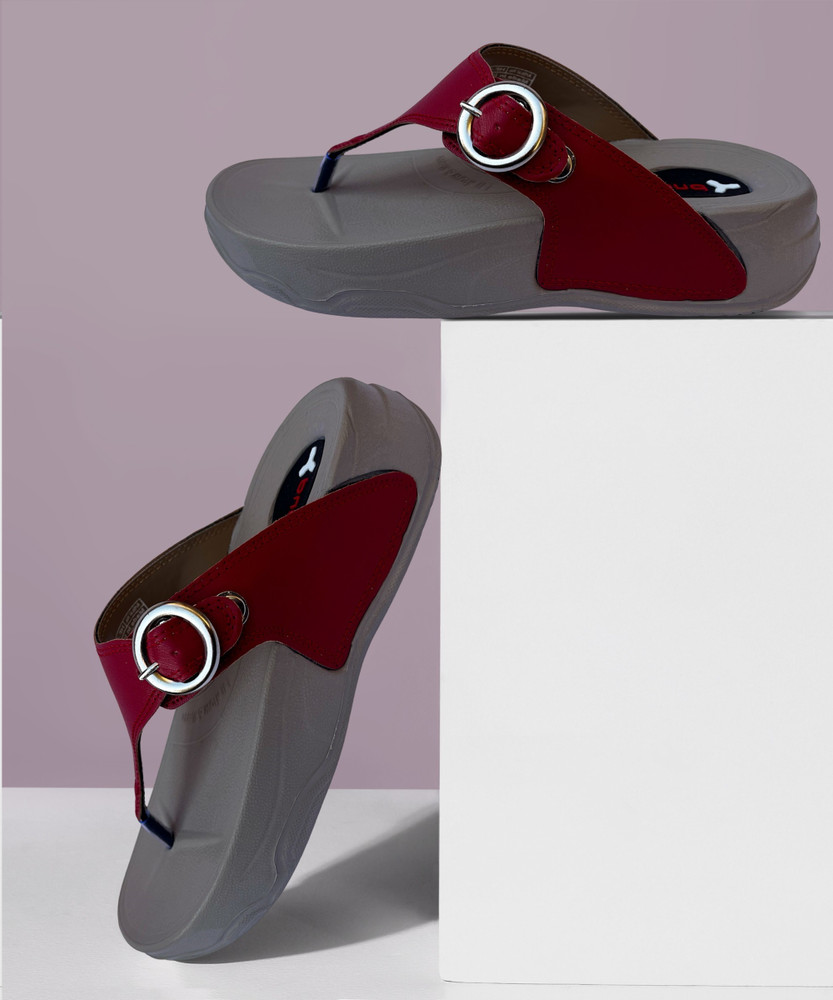 Gucci flip best sale flops price womens