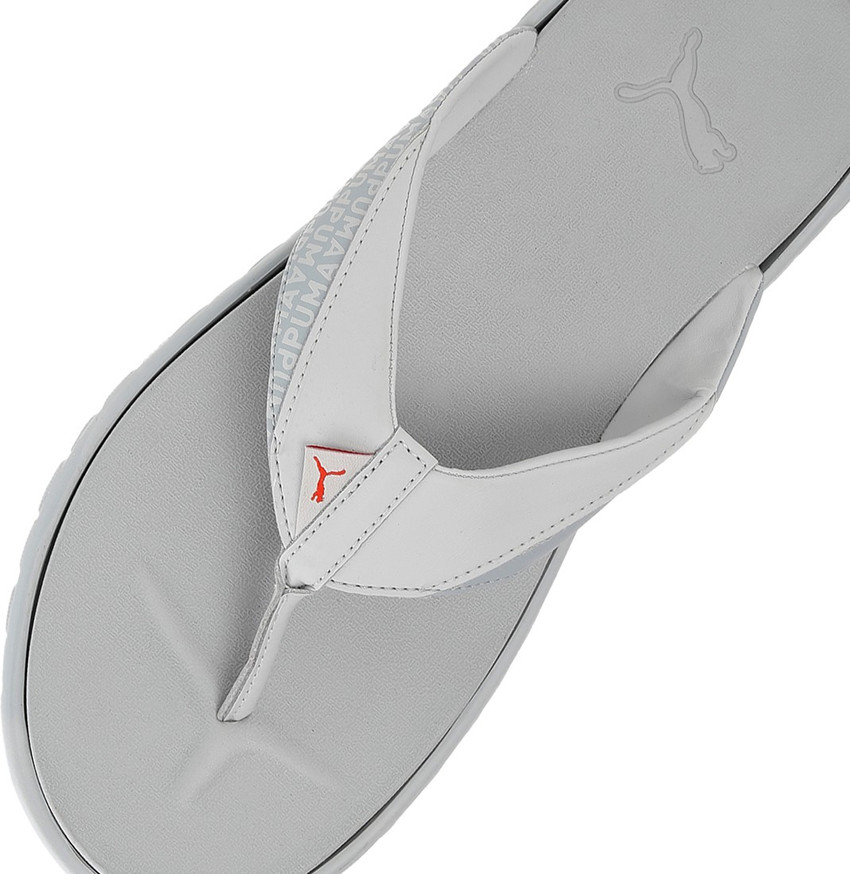 Puma slippers white best sale colour