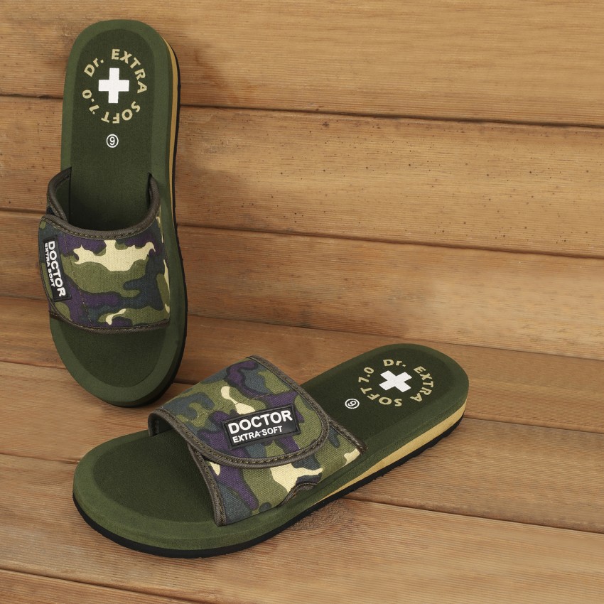 Women's camouflage hot sale slippers