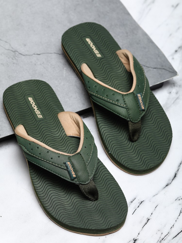 Mens flip best sale flops next