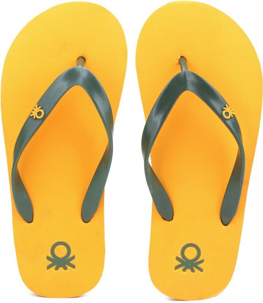United Colors of Benetton Men Basic I Flip Flops