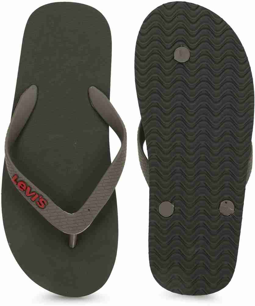 LEVI S Men DIXON 2 1 MEN Flip Flops Buy LEVI S Men DIXON 2 1 MEN