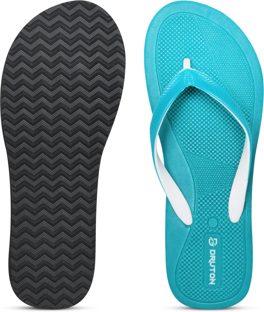 Old navy 2024 womens slippers