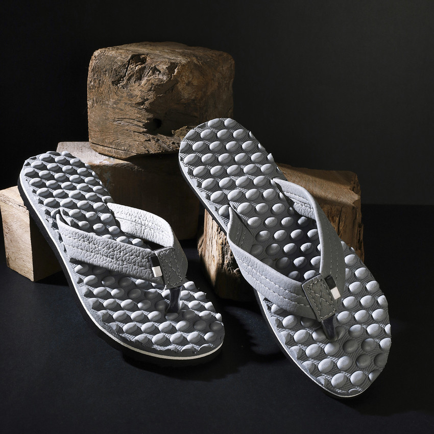 Womens best sale gray slippers