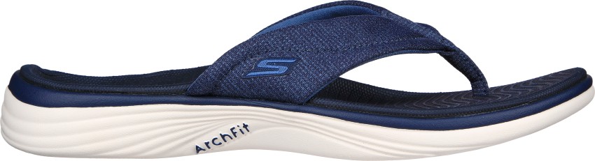 Skechers navy best sale flip flops