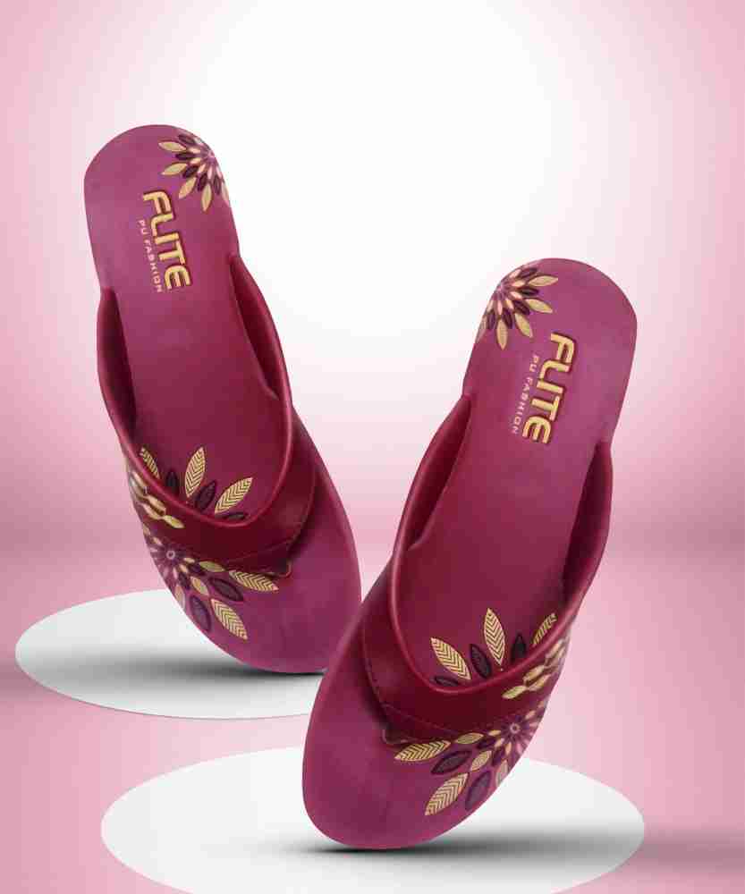 FLITE PUL 64 Women Maroon Casual