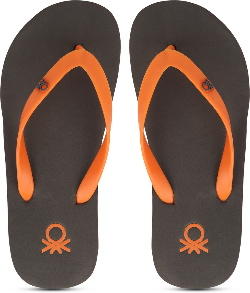 Benetton sales slippers flipkart