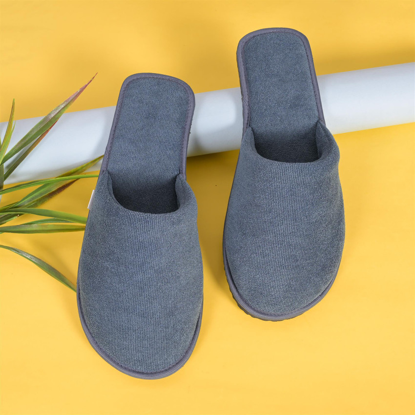 8-men-s-winter-slippers-mifuzi 