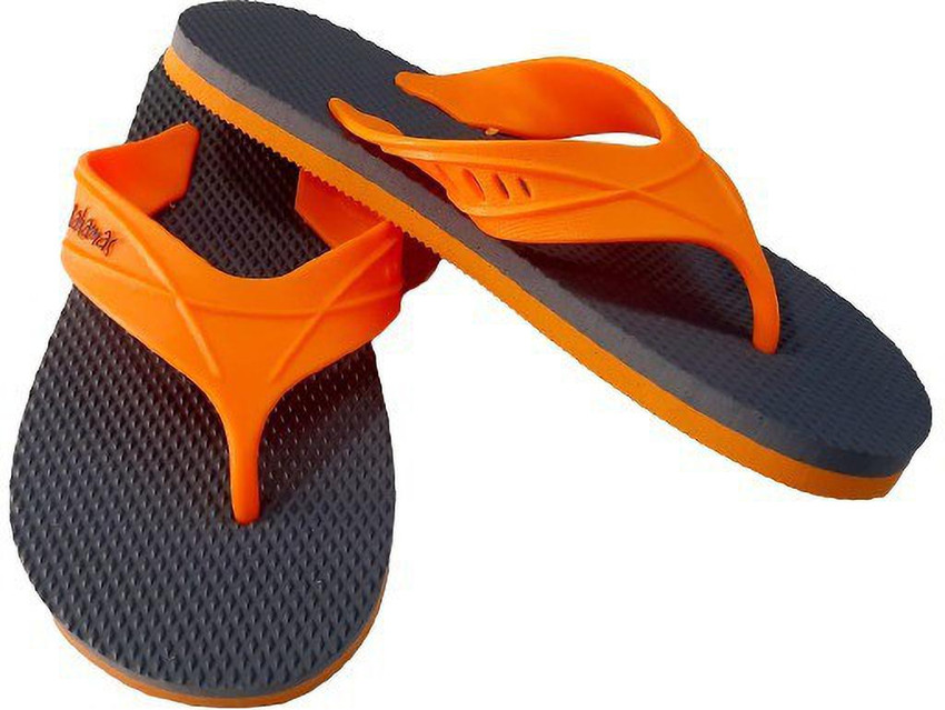 Bahama men shop