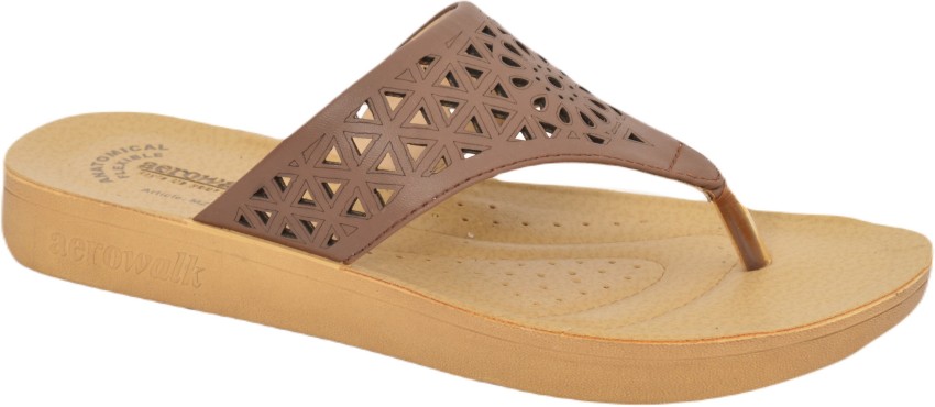 Aerowalk chappals store