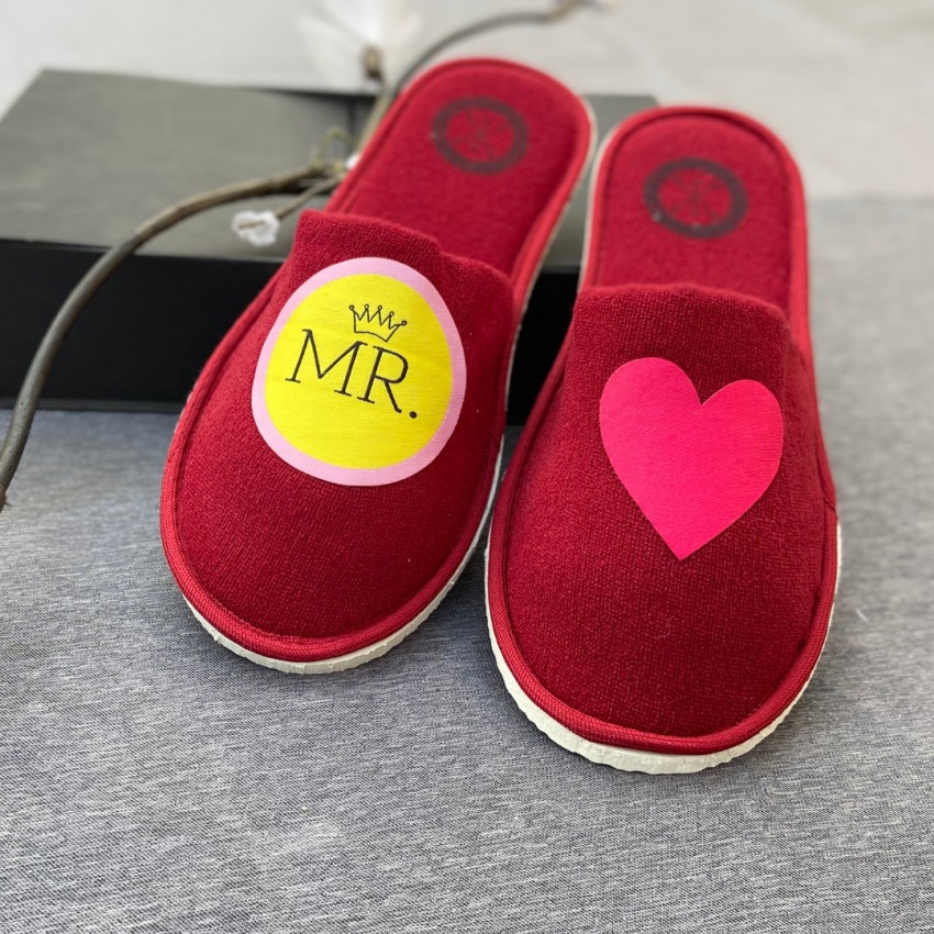 Emoji slippers mr discount price