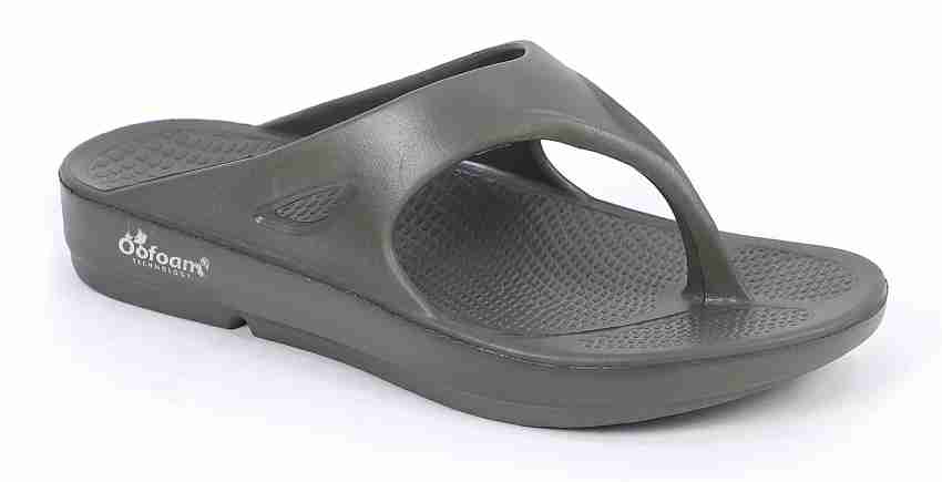 OOFOAM Men Flip Flops Buy OOFOAM Men Flip Flops Online at Best