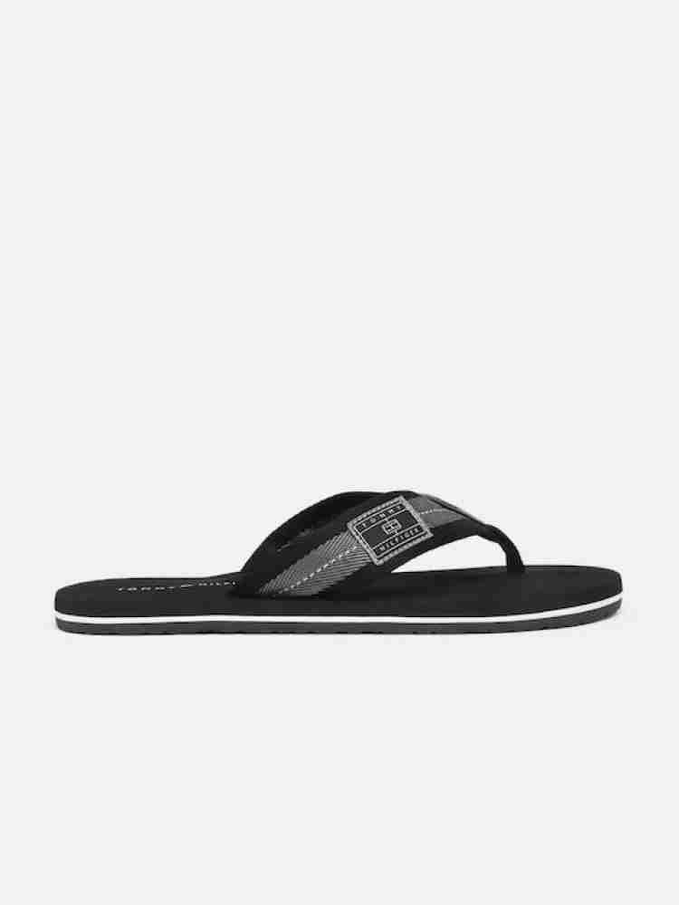 Hilfiger flip best sale flops mens