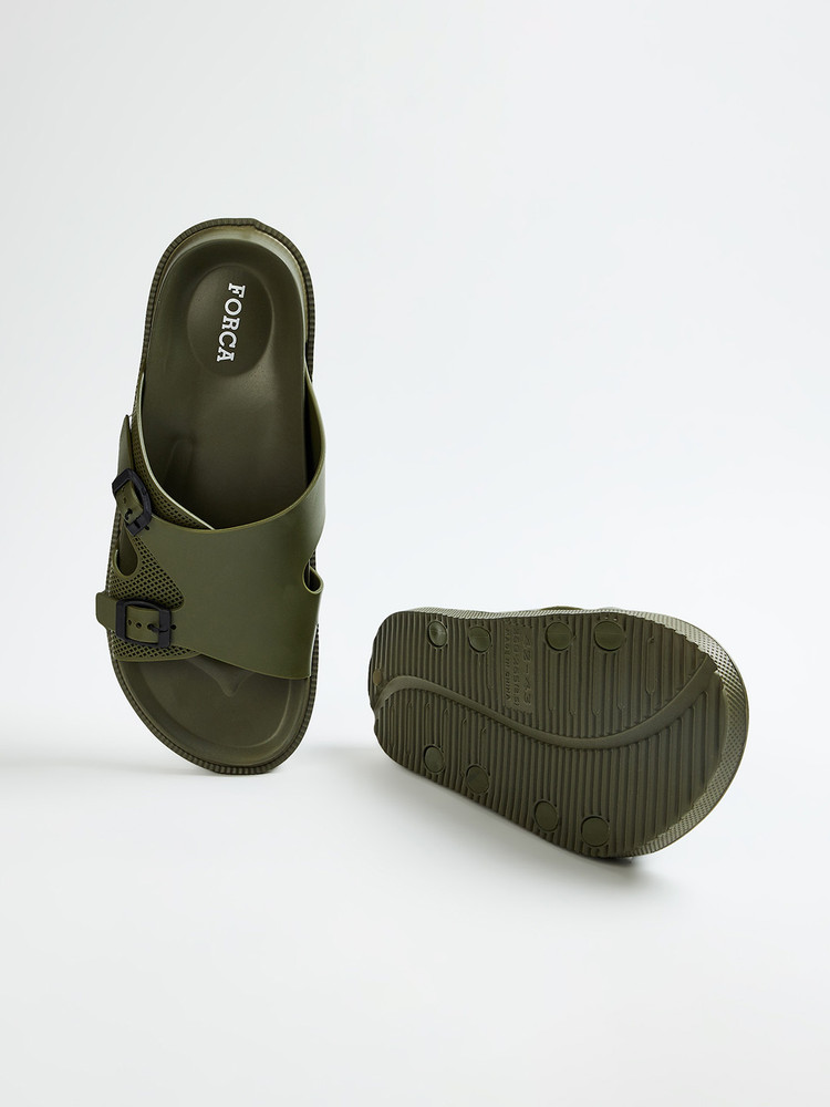 Forca chappals sale