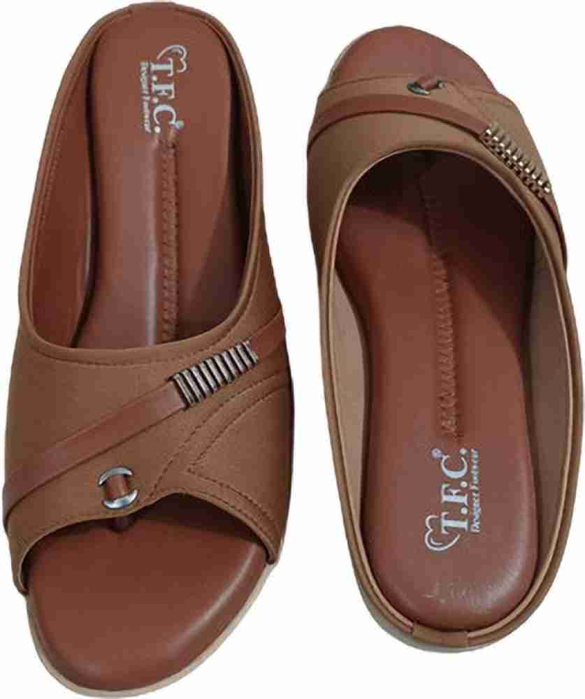 Thakur deals footwear co