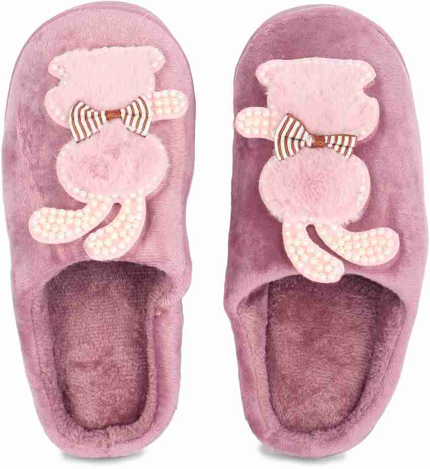 Womens purple fuzzy discount slippers