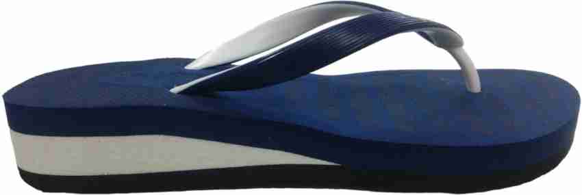 Navy blue discount flip flops womens