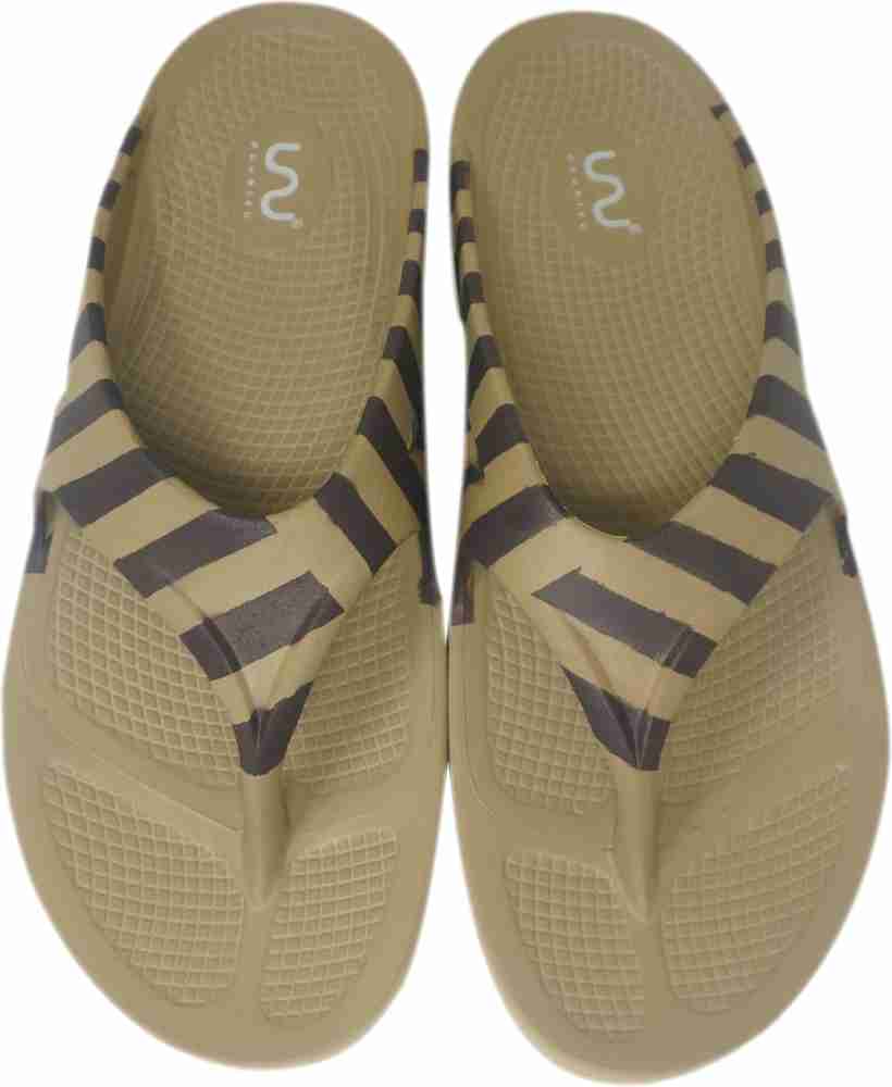Khaki flip flops store