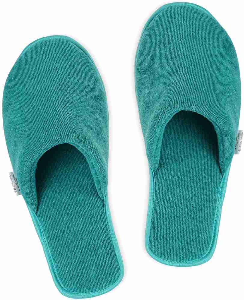 Closed toe slippers discount womens