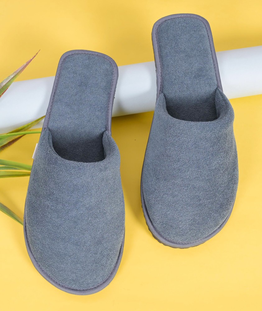 Men's discount bed slippers