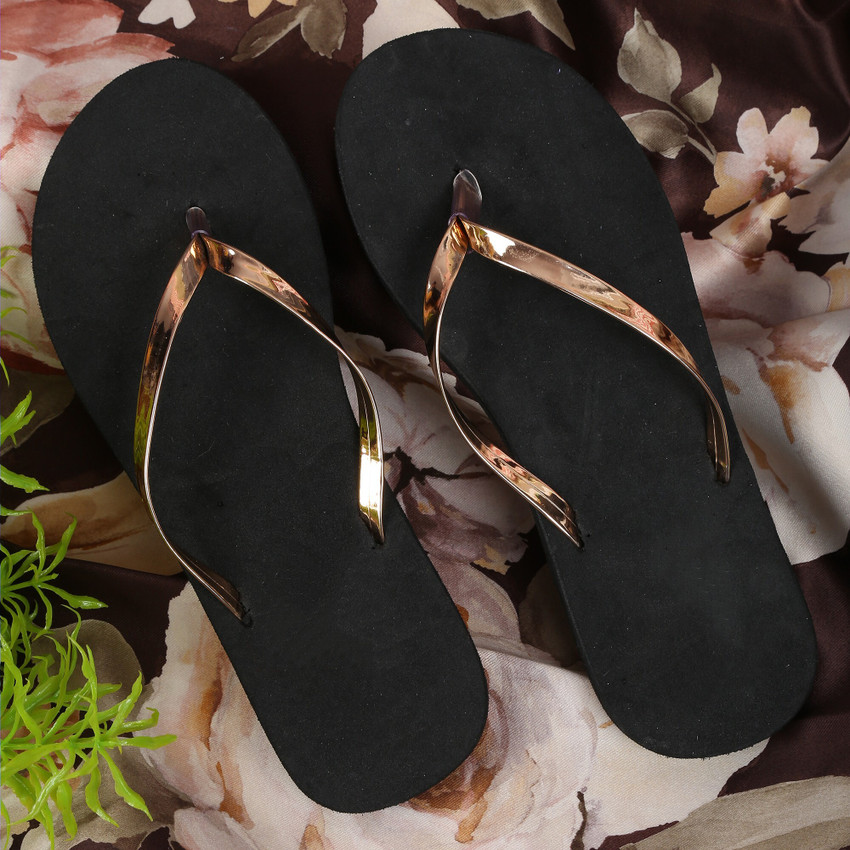 Toestyle Women Daily Use Lightweight Multicolor Fabrication Chappal For  Women and Girls Slippers - Buy Toestyle Women Daily Use Lightweight  Multicolor Fabrication Chappal For Women and Girls Slippers Online at Best  Price -