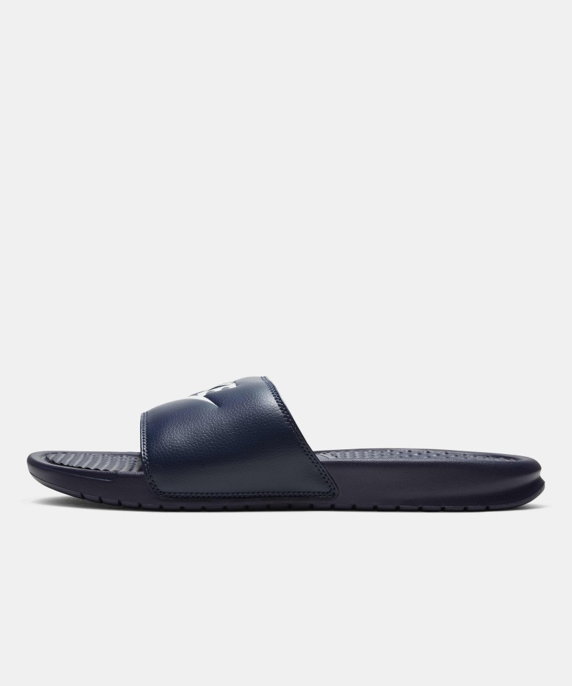 Nike men's benassi discount stores