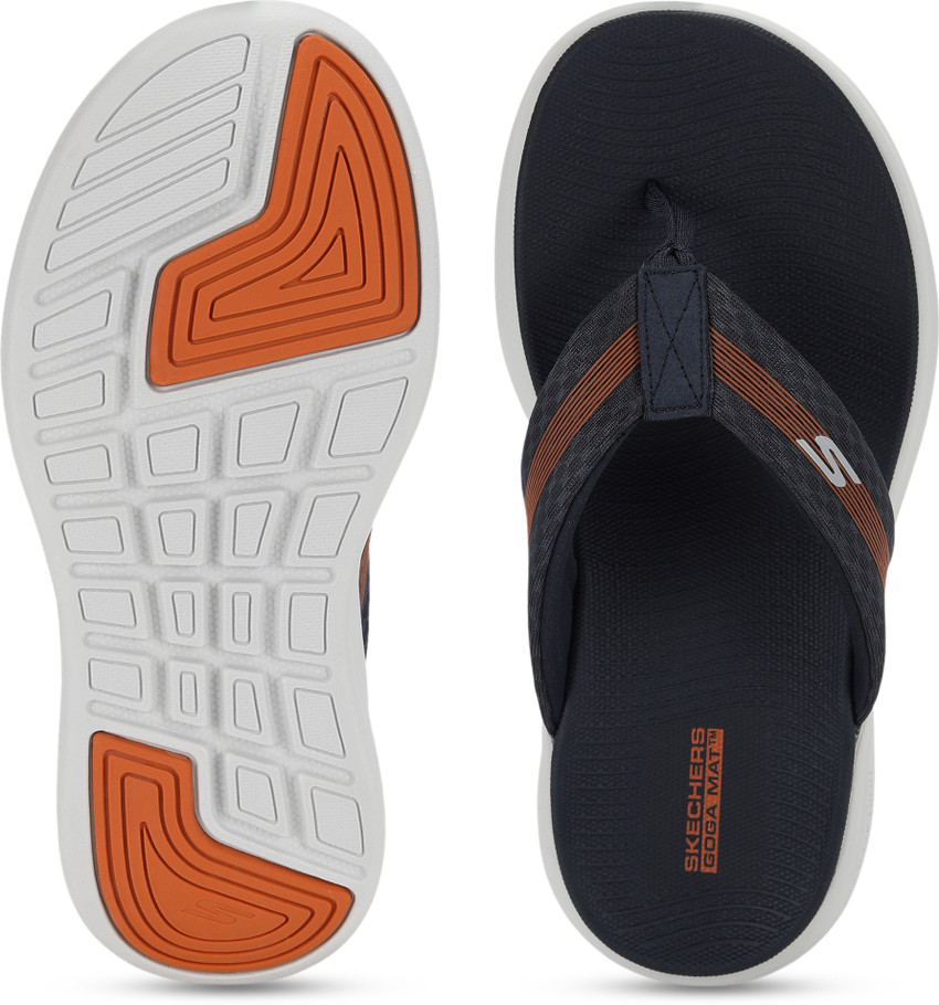 Skechers goga on sale flip flops
