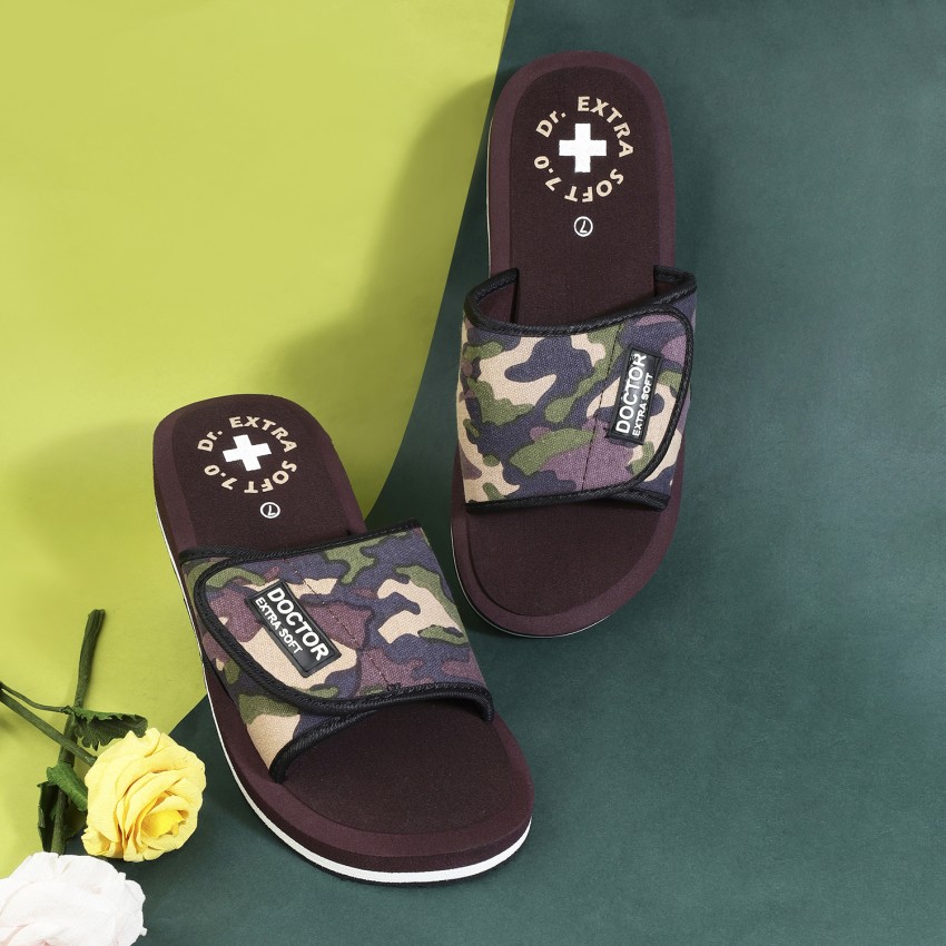 Camo outlet house slippers