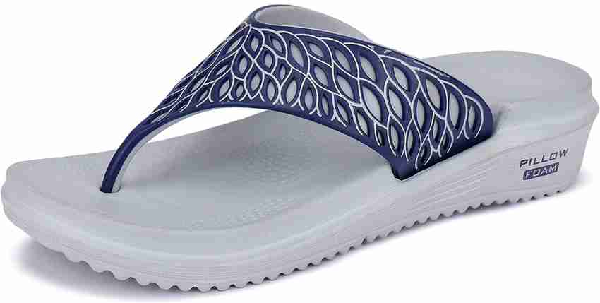Foam flip flops womens on sale