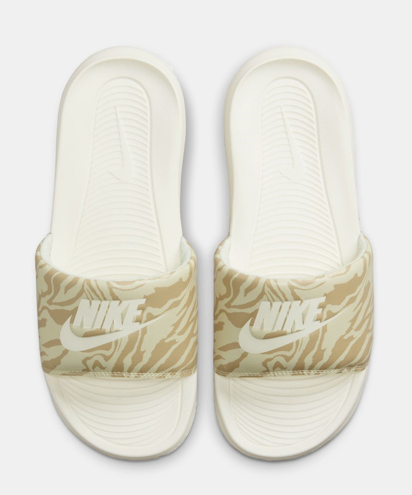 Nike slides flipkart deals
