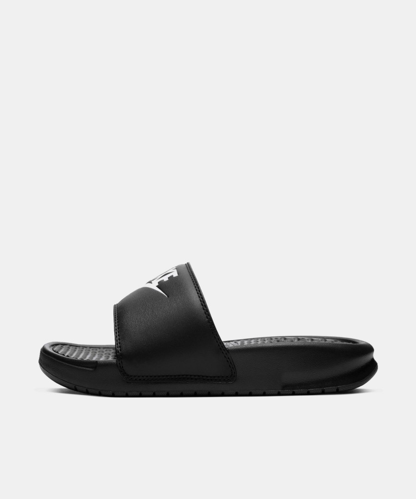 Nike benassi cheap slides women's black