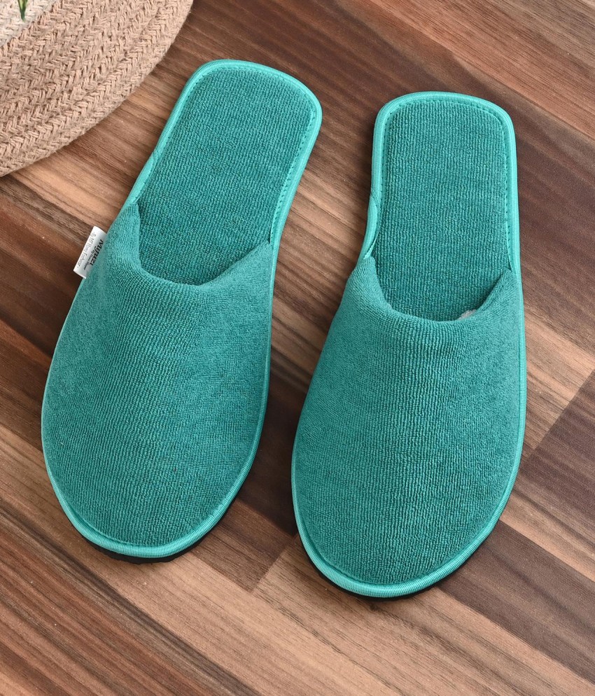 Update more than 148 closed slippers for women latest - kenmei.edu.vn