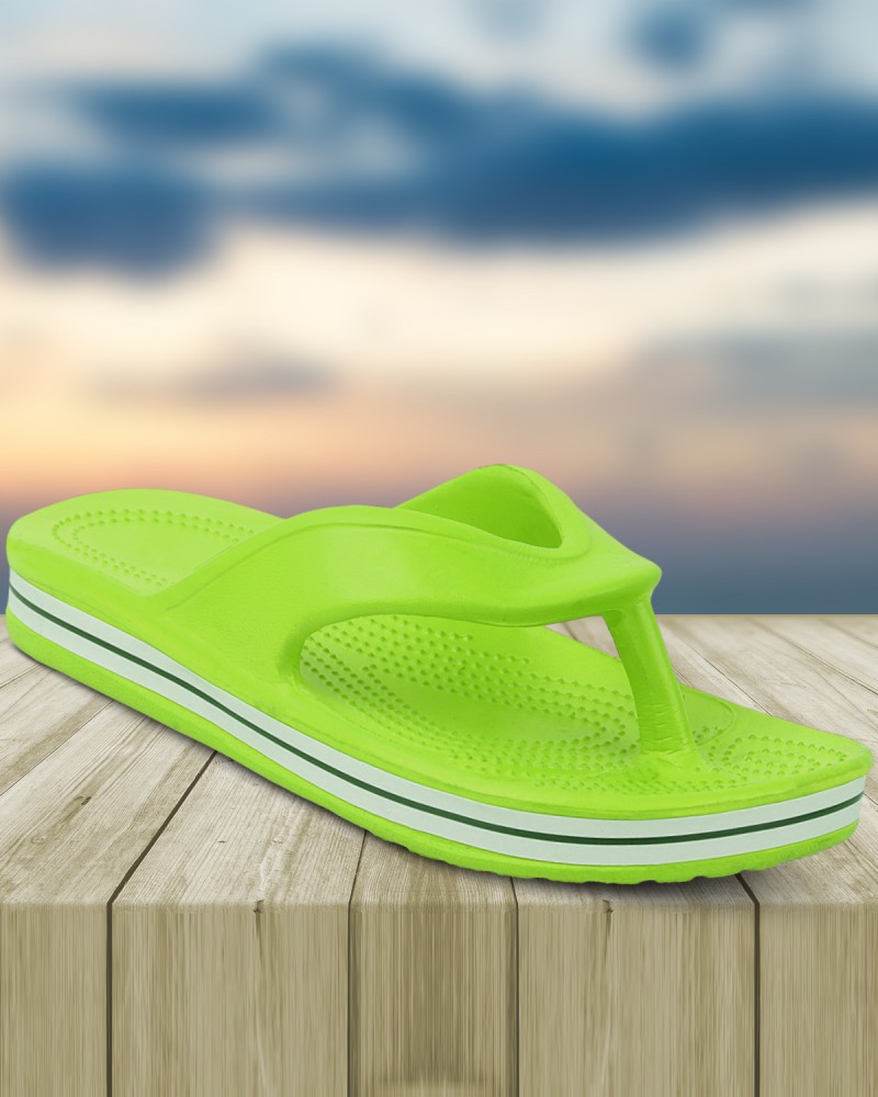 Light 2025 flip flops