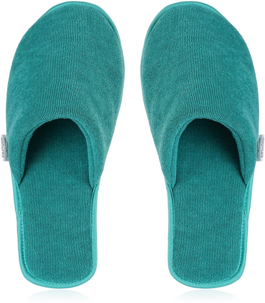 Bedroom slippers sale flipkart