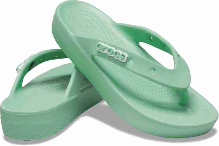 Croc flip flops hot sale ladies uk