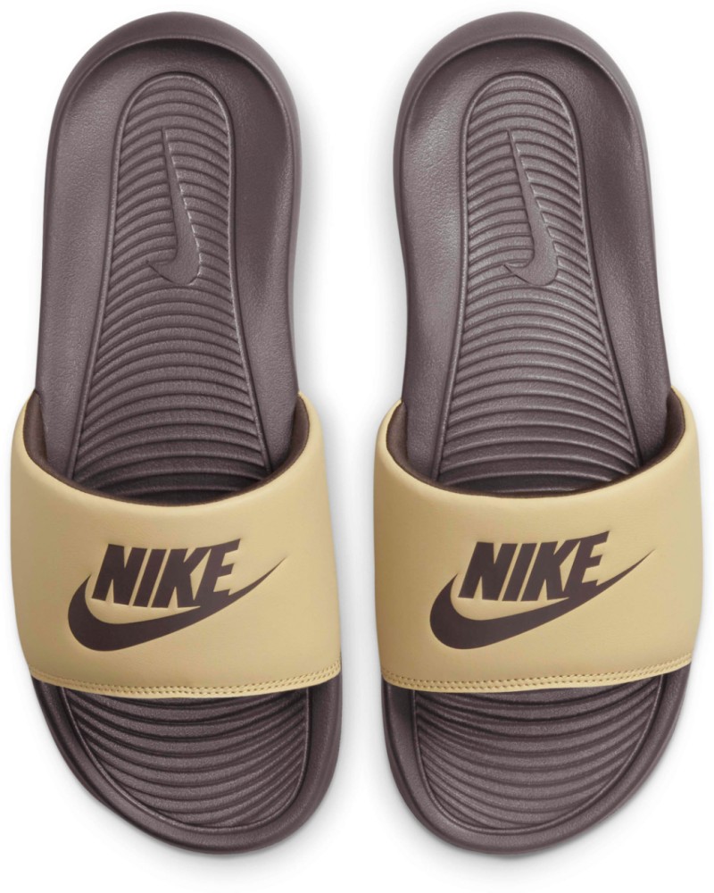 Nike brown hot sale flip flops