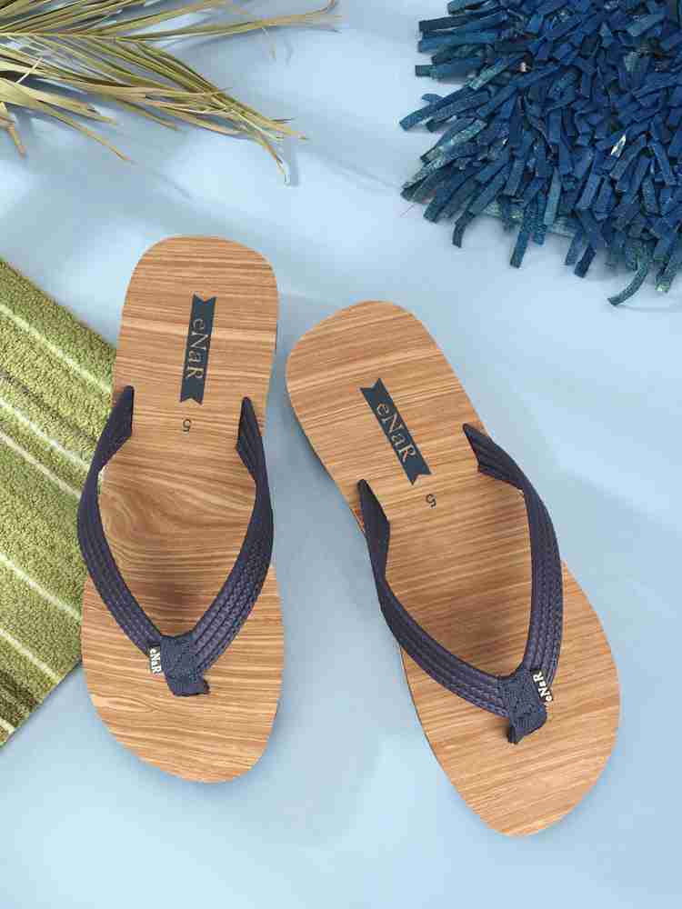 Teak hotsell flip flops