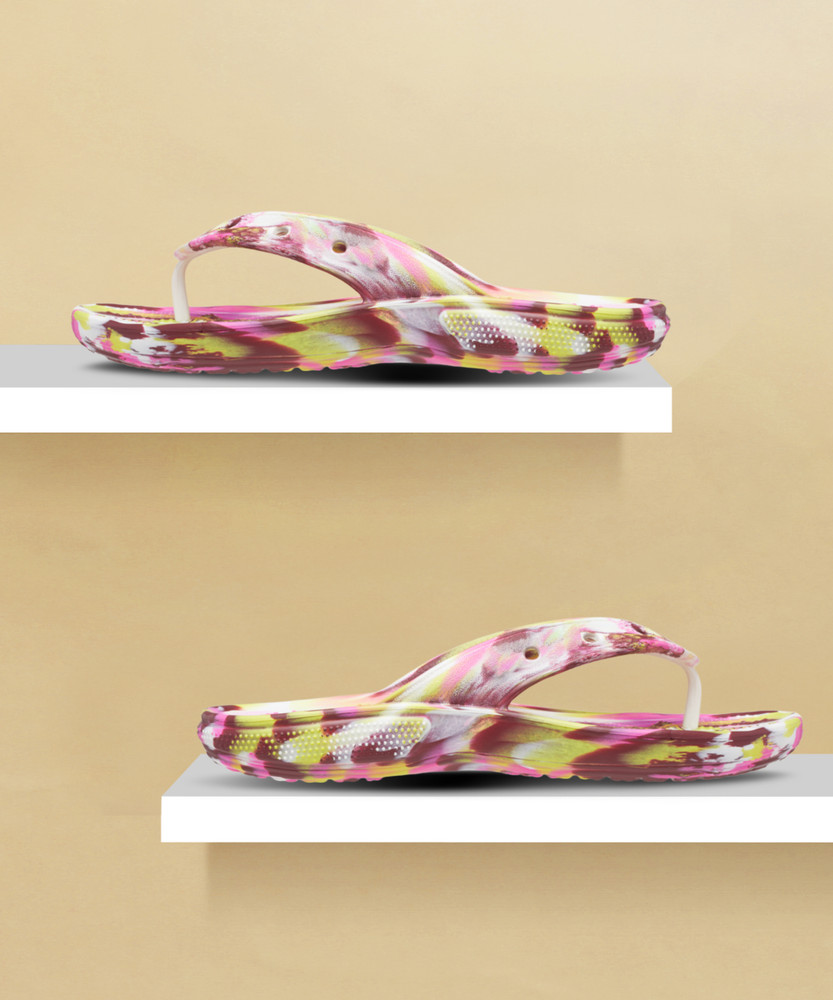 CROCS Women Classic Flip Flops