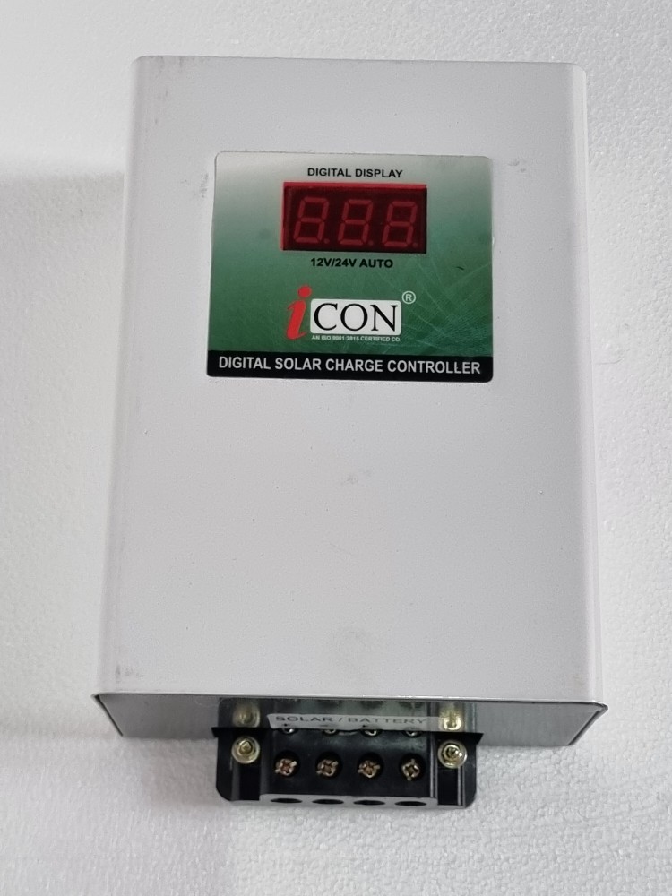 ICON SCC/1224/40AMP PWM Solar Charge Controller Price in India - Buy ICON  SCC/1224/40AMP PWM Solar Charge Controller online at Flipkart.com