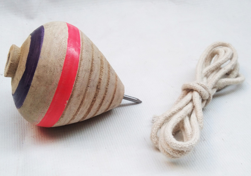 Wooden lattu top