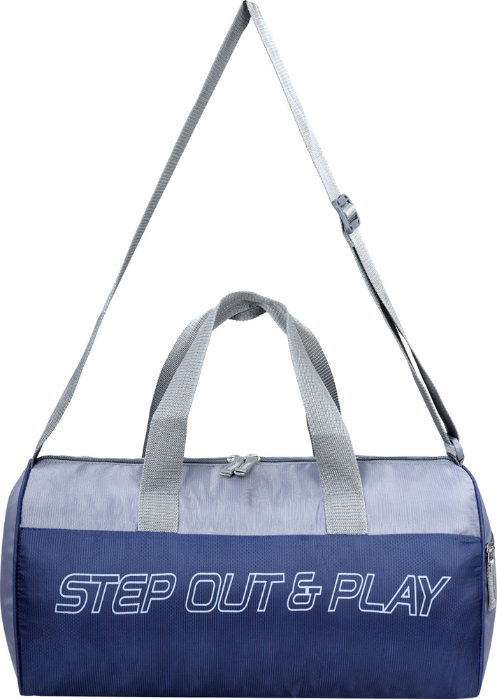 Share more than 160 small gym duffle bag mens best kidsdream.edu.vn