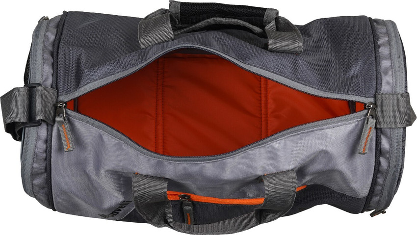 Monvelli gym bag on sale