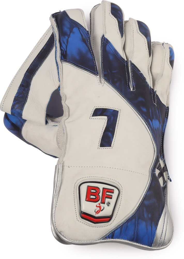 Keeping gloves flipkart deals