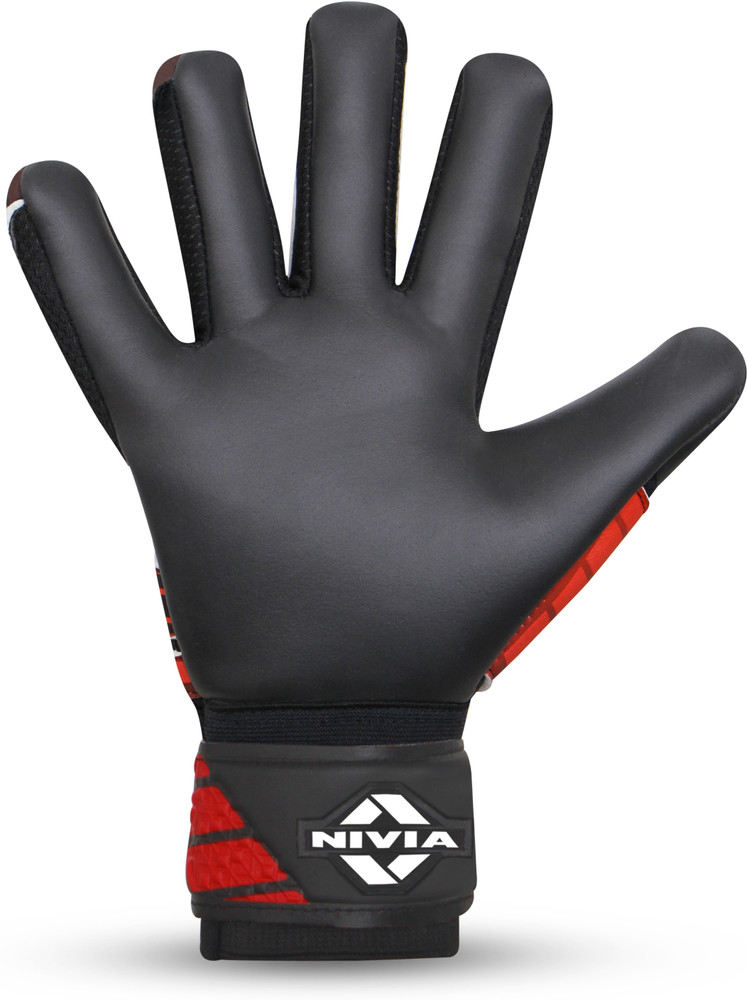 Football goalkeeper 2024 gloves nivia