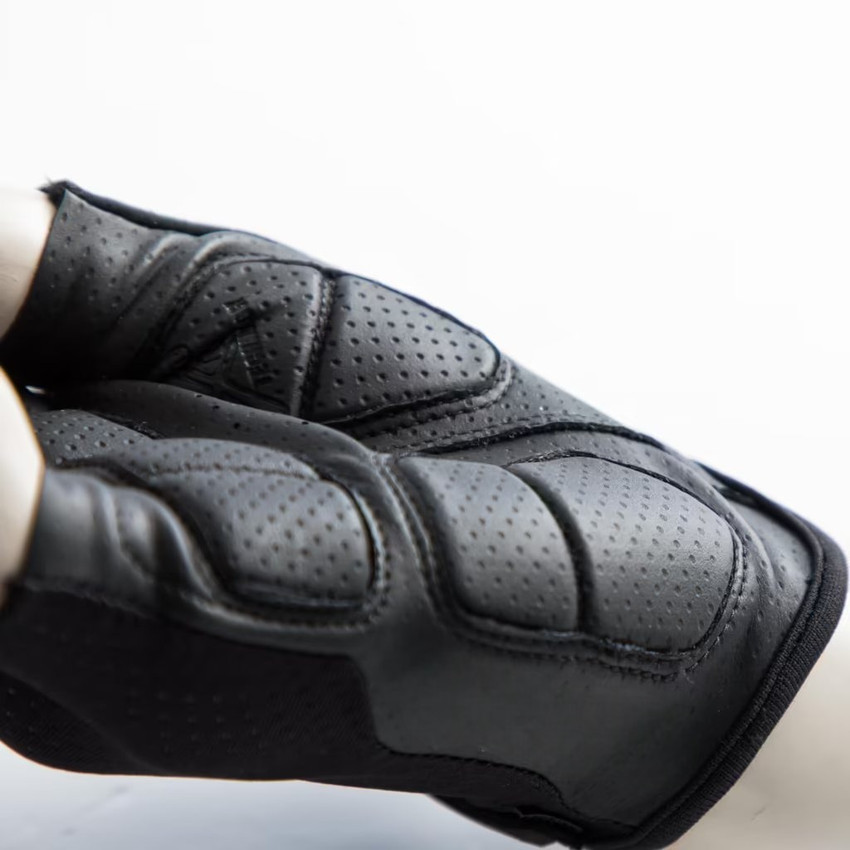 Decathlon cycling gloves deals