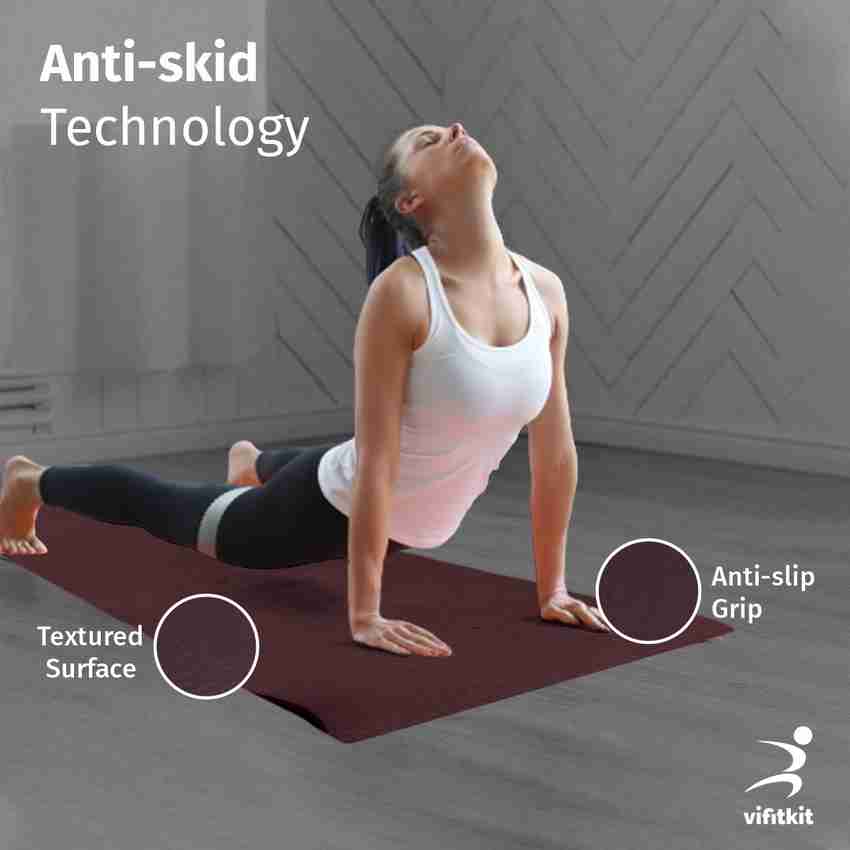 Yoga mat cheap and skipping rope