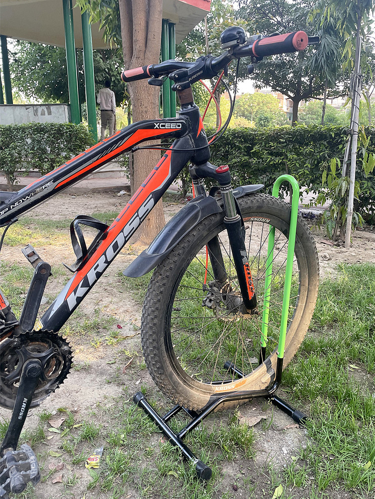 Hero cycle stand online