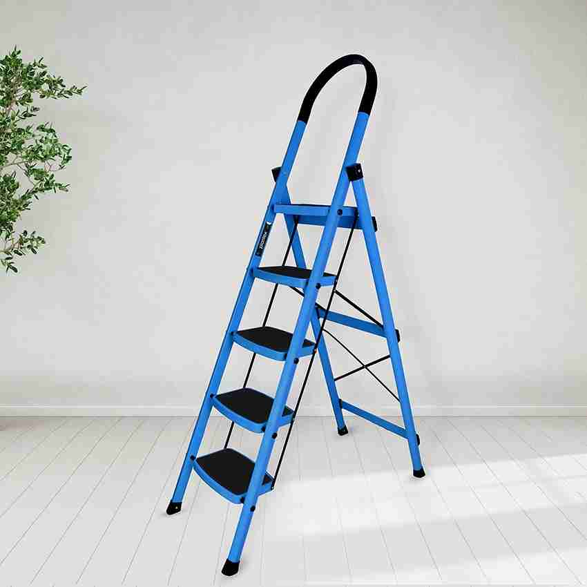 Folding ladder outlet for home use