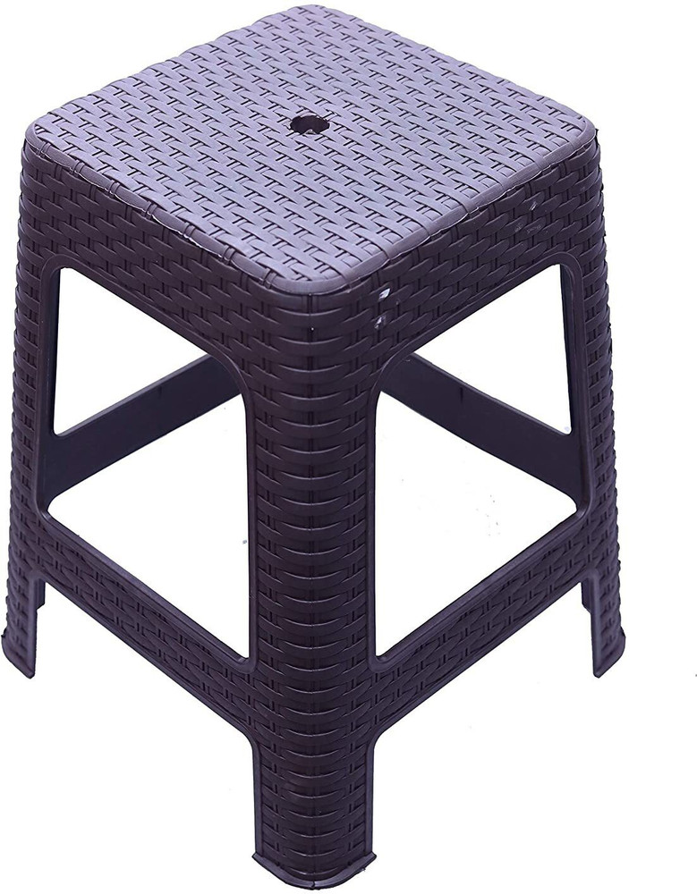 Plastic stool outlet table