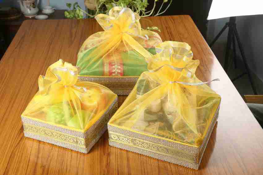 Baskets top and hampers